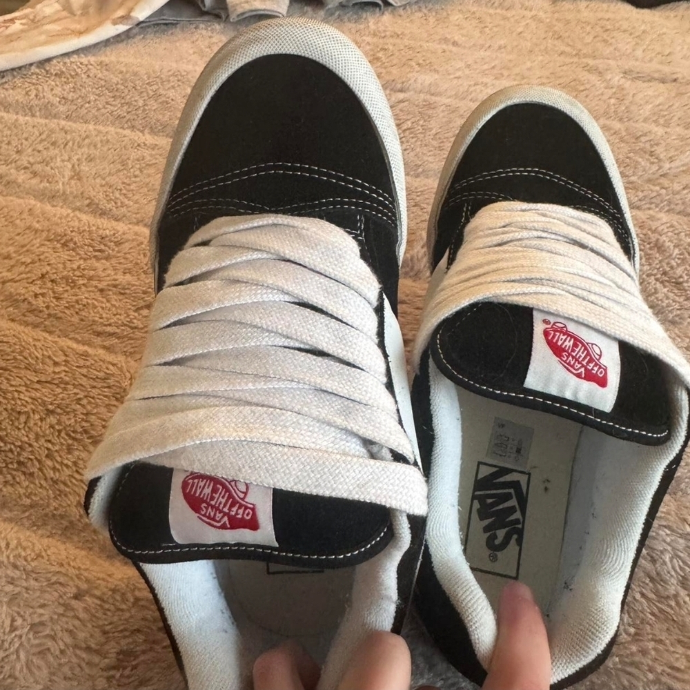 knu skool vans